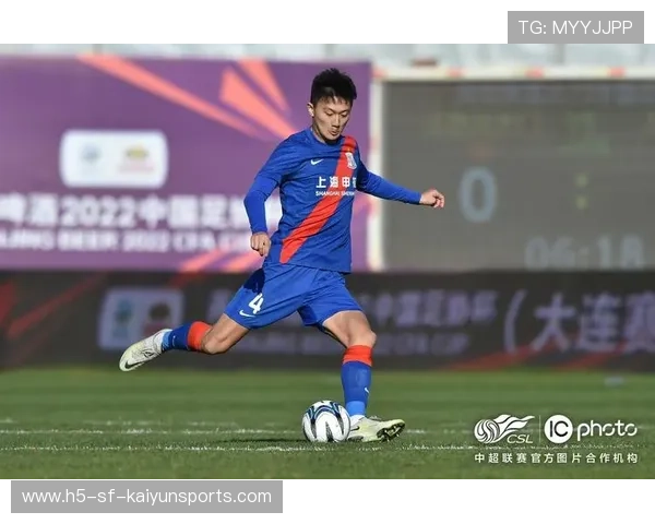 蒋圣龙完成个人第100场职业赛事，申花官发布海报